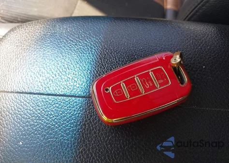 2011 Kia Sorento Ex z USA, uszkodzony, nr VIN 5XYKUCA10BG032384